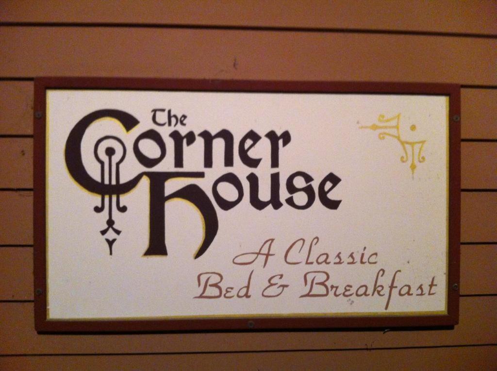 The Corner House Bed & Breakfast Bed and Breakfast Nicholasville Buitenkant foto